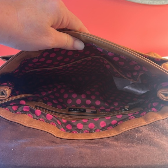 NICOLE LEE USA SLOANE LASER CUT HANDBAG - CAMEL - Picture 5 of 10